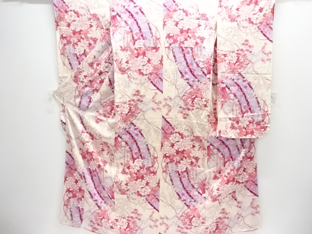 アンティーク　御簾に菊・牡丹模様振袖